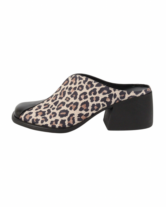 1070 siyah\leopar klasik terlik