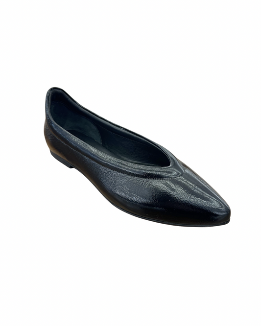 Siyah Rugan Sivri Klasik Babet 1260